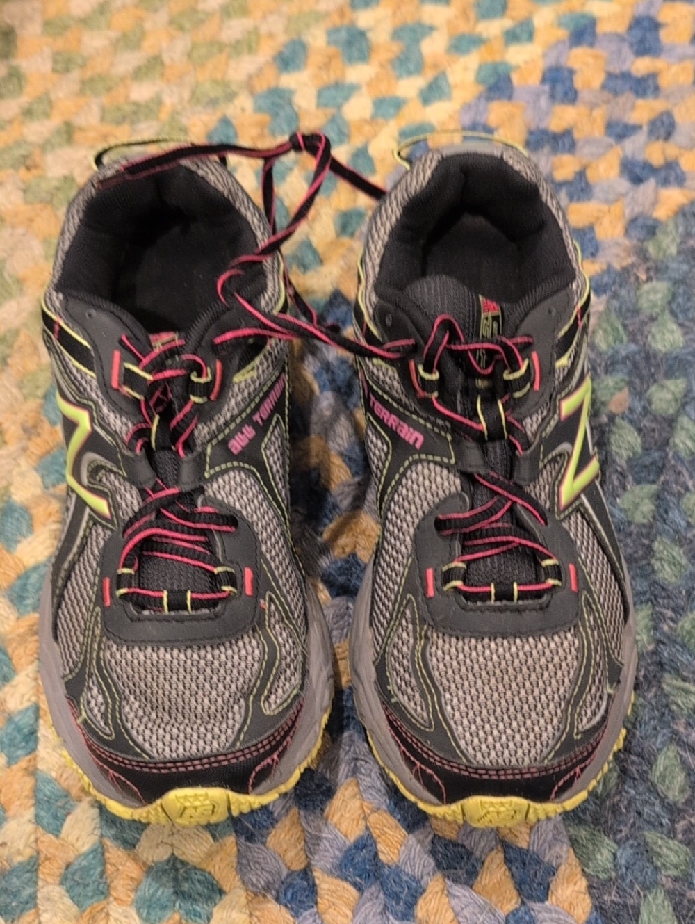 New Balance Womens 411 All Terrain Running Shoes Size 7.5